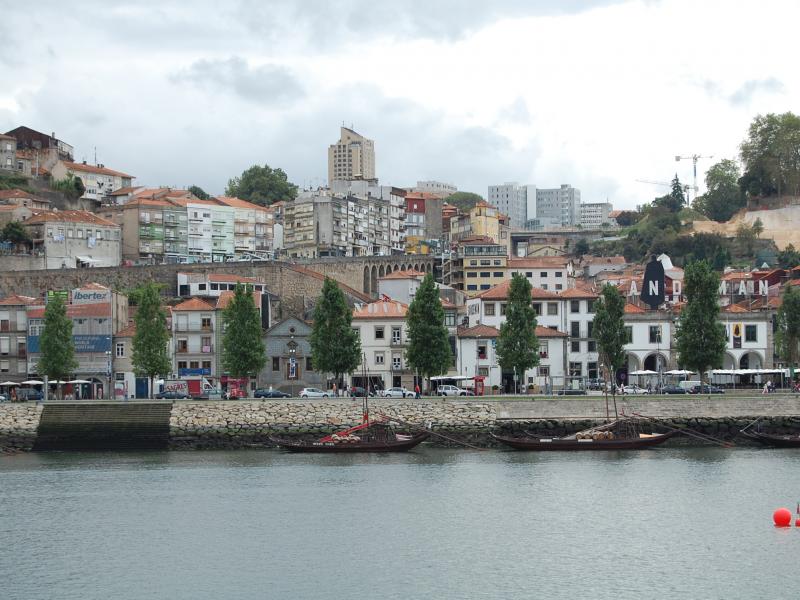 porto-the-port-houses-the-douro-river-a-pictorial-tour-of-portugal